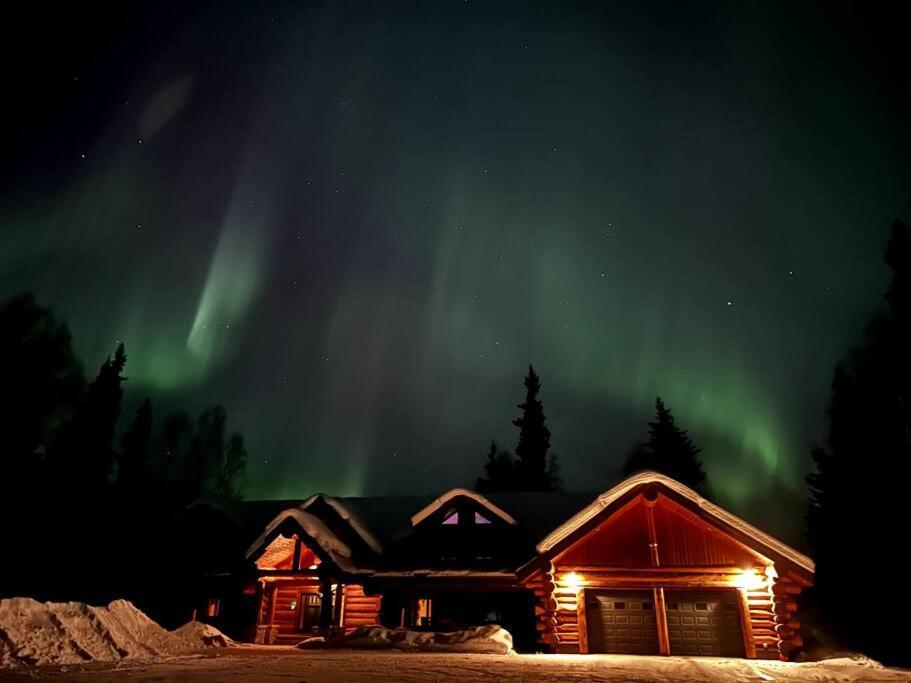 Lakefront Luxury Log Home With Spa & Aurora Views North Pole Exterior foto