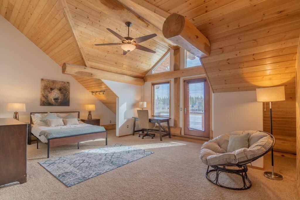 Lakefront Luxury Log Home With Spa & Aurora Views North Pole Exterior foto