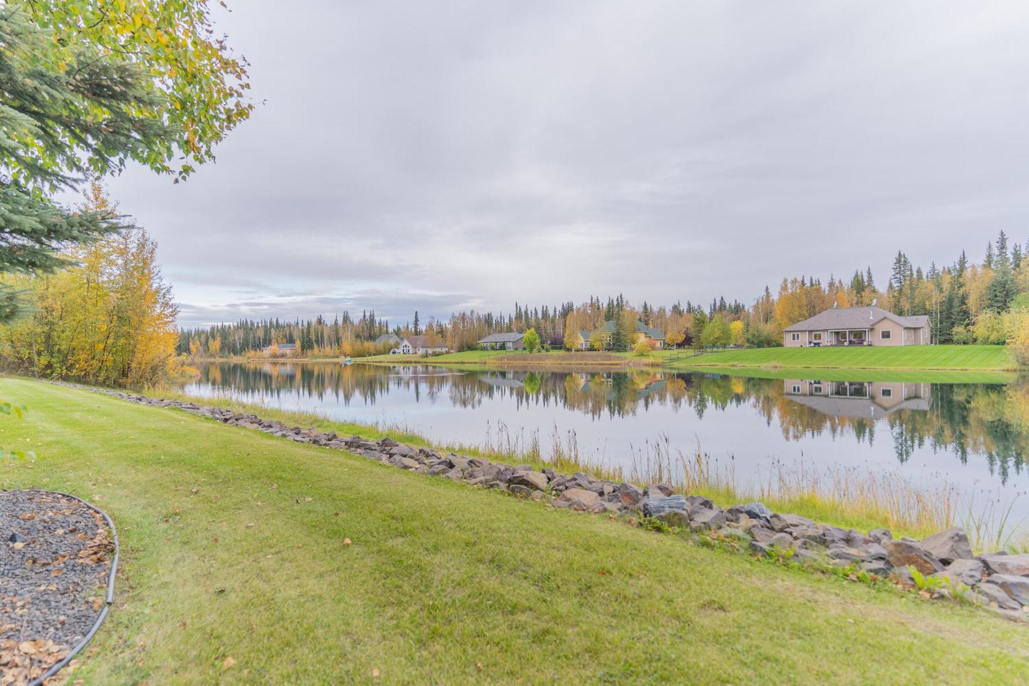 Lakefront Luxury Log Home With Spa & Aurora Views North Pole Exterior foto