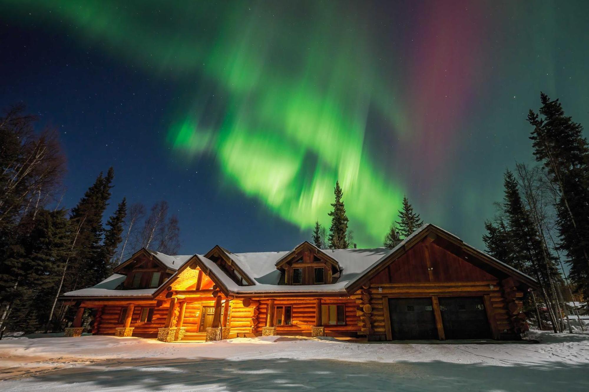 Lakefront Luxury Log Home With Spa & Aurora Views North Pole Exterior foto